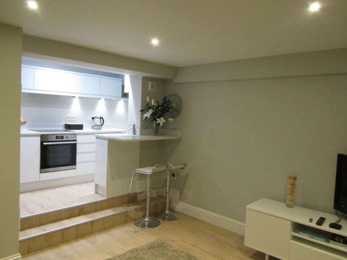 The Apartment, Lower Ground Floor, Clarendon Place Лемингтън Спа Екстериор снимка